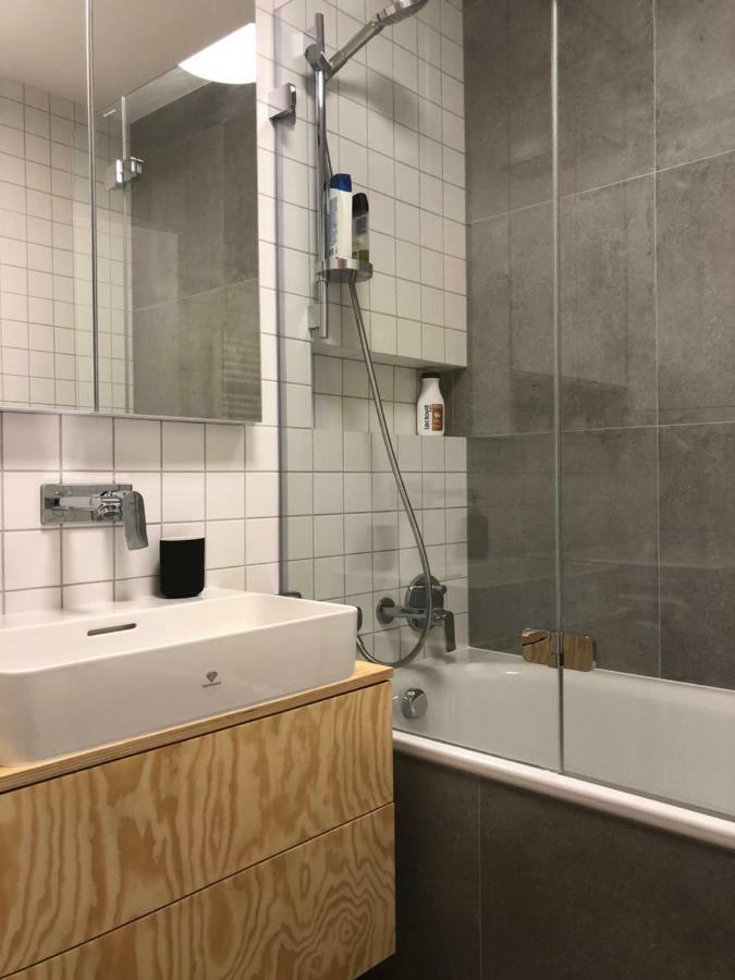 New Modern Urban Apartment Bratislava Luaran gambar